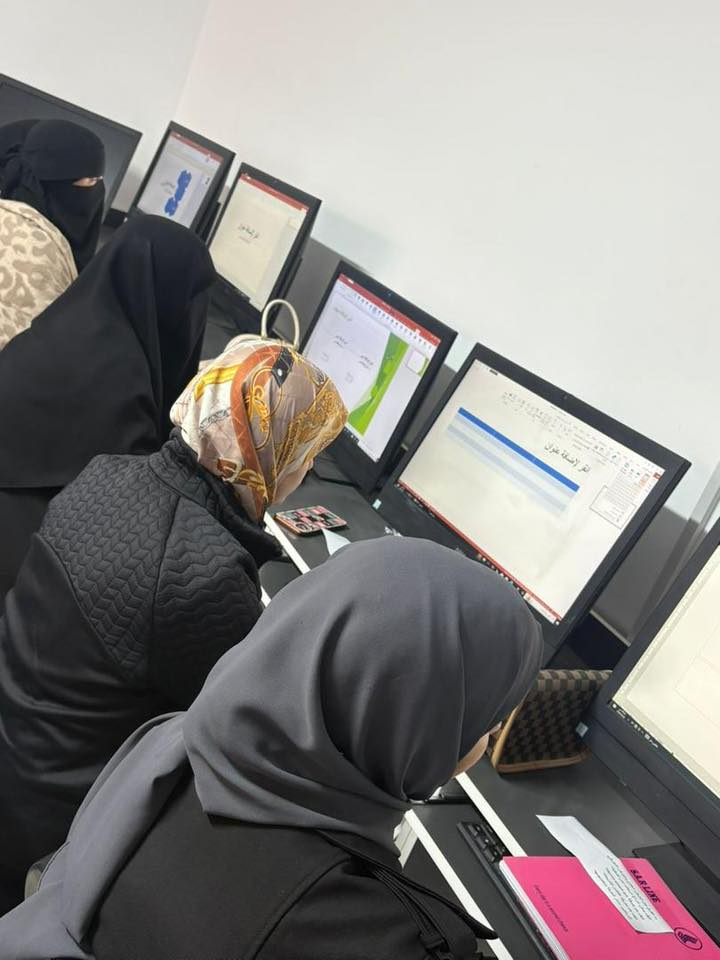 صورة من المعرض